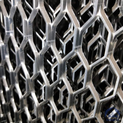 Алюминиевая декоративная просечно-вытяжная сетка 6х30х6,25 мм купить  в Нижневартовске